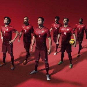 爱游戏下载_深度解析邵佳一与李铁，三处共通与三处差异