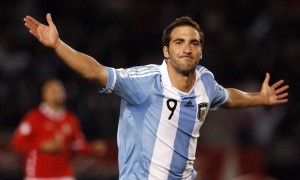 【爱游戏】家庭优先！火箭队关键球员临时离队，两场硬仗面临阵容调整考验